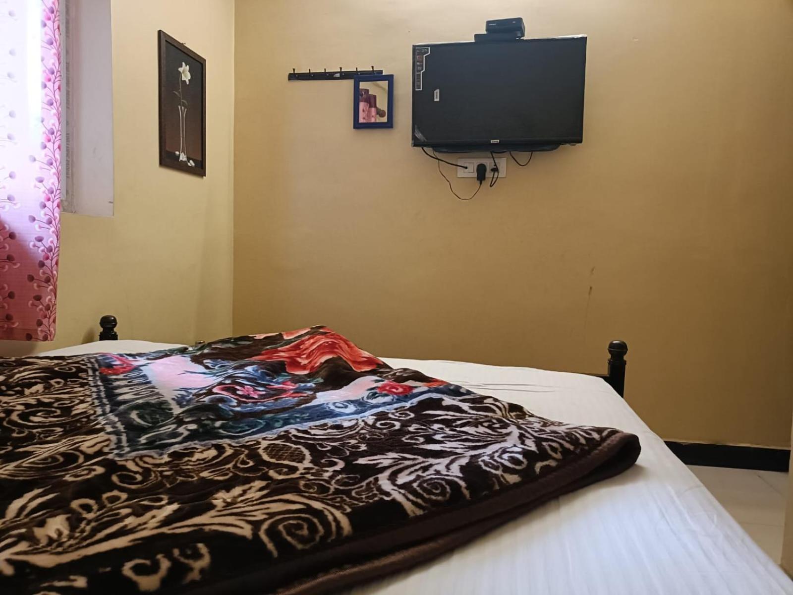 Hotel Yamuna Residency By Hrs