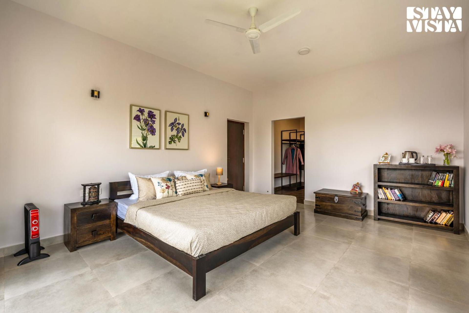 Villa Stayvista At Aruvi With Bonfire, Lawn Ooty