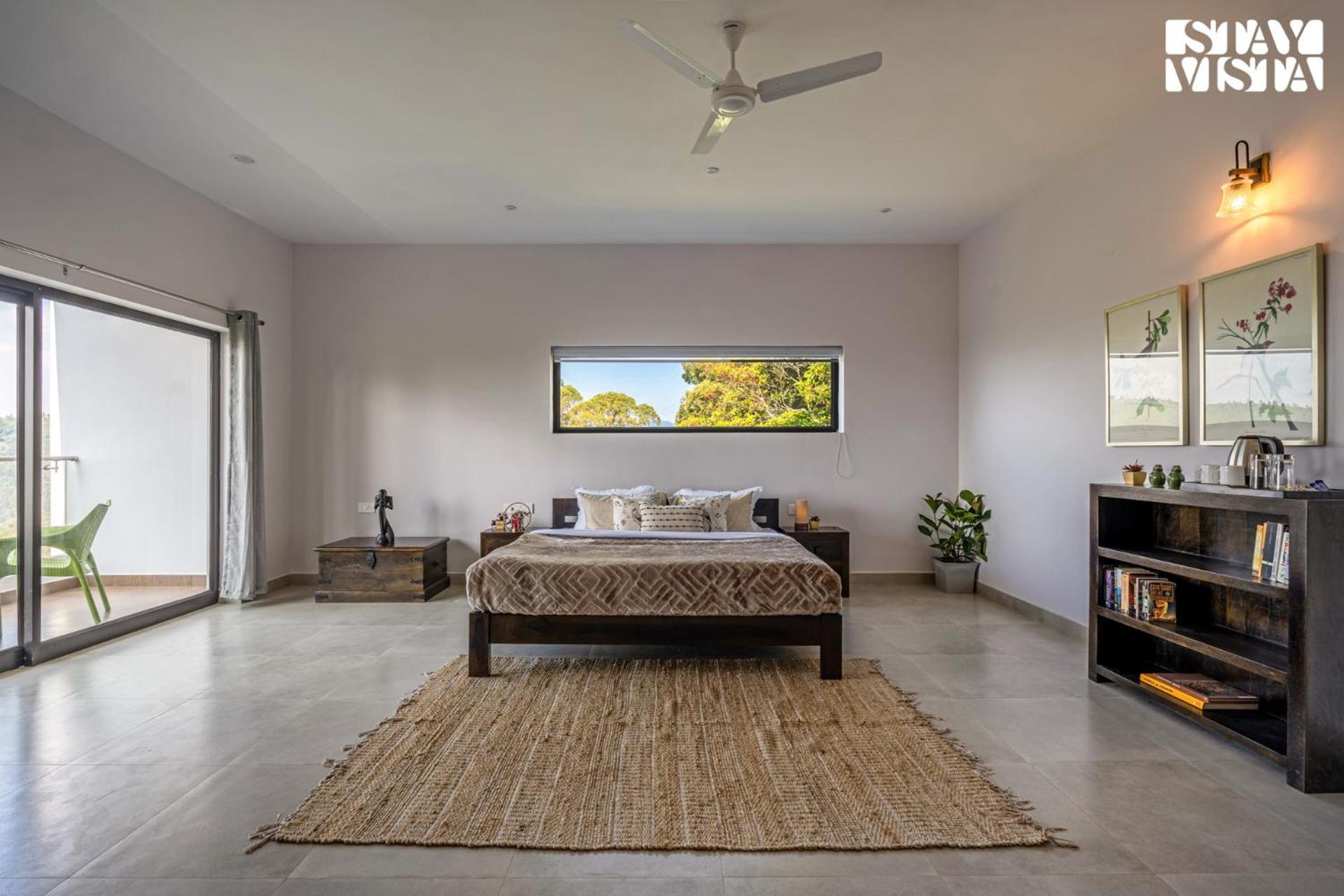 Villa Stayvista At Aruvi With Bonfire, Lawn