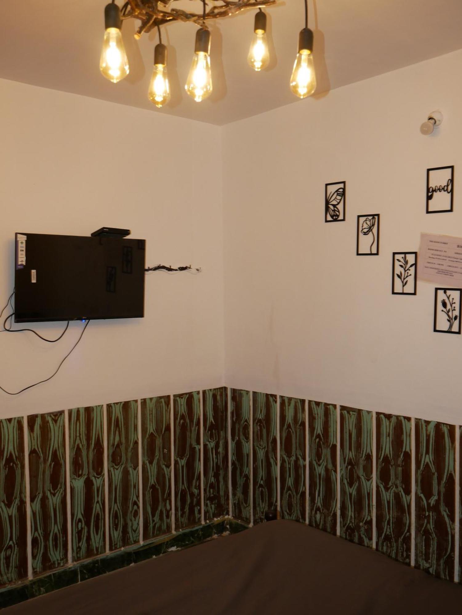Kmt House Homestay Ooty