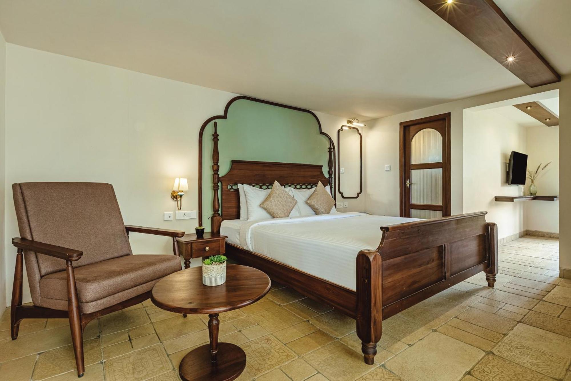 Mango Hill Shola 4*