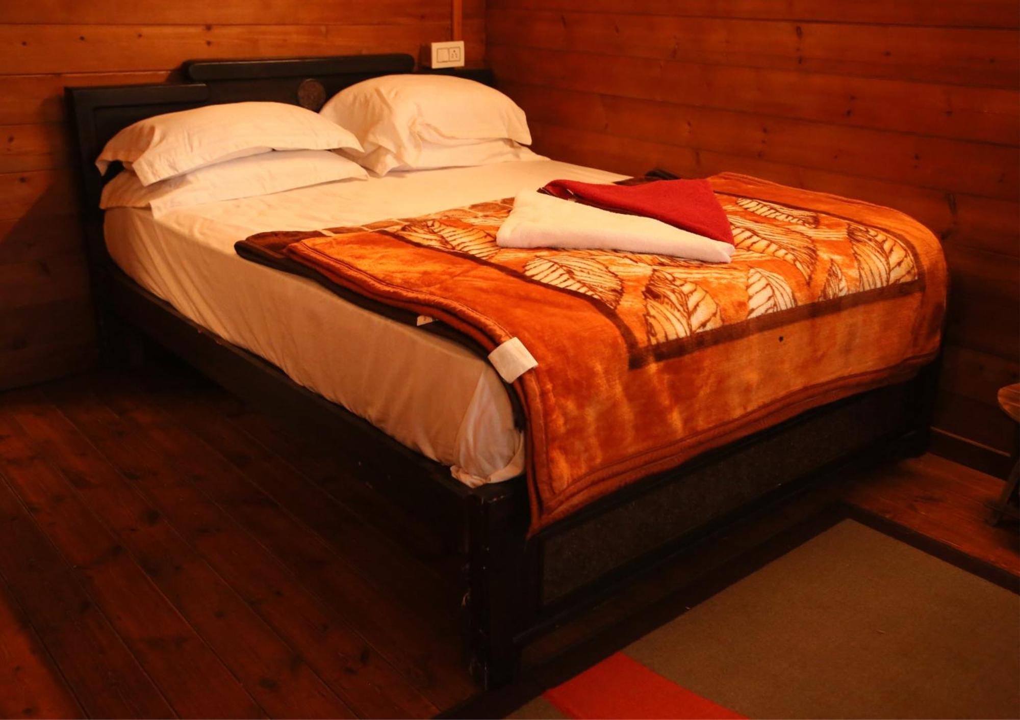 Joy Eco Woodhouse - 5 Bhk House (adults Only) Ooty