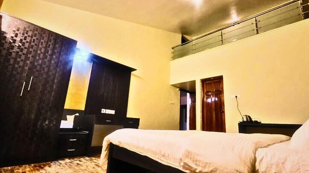 Villa Rail Ridge Luxury Golden Chariot