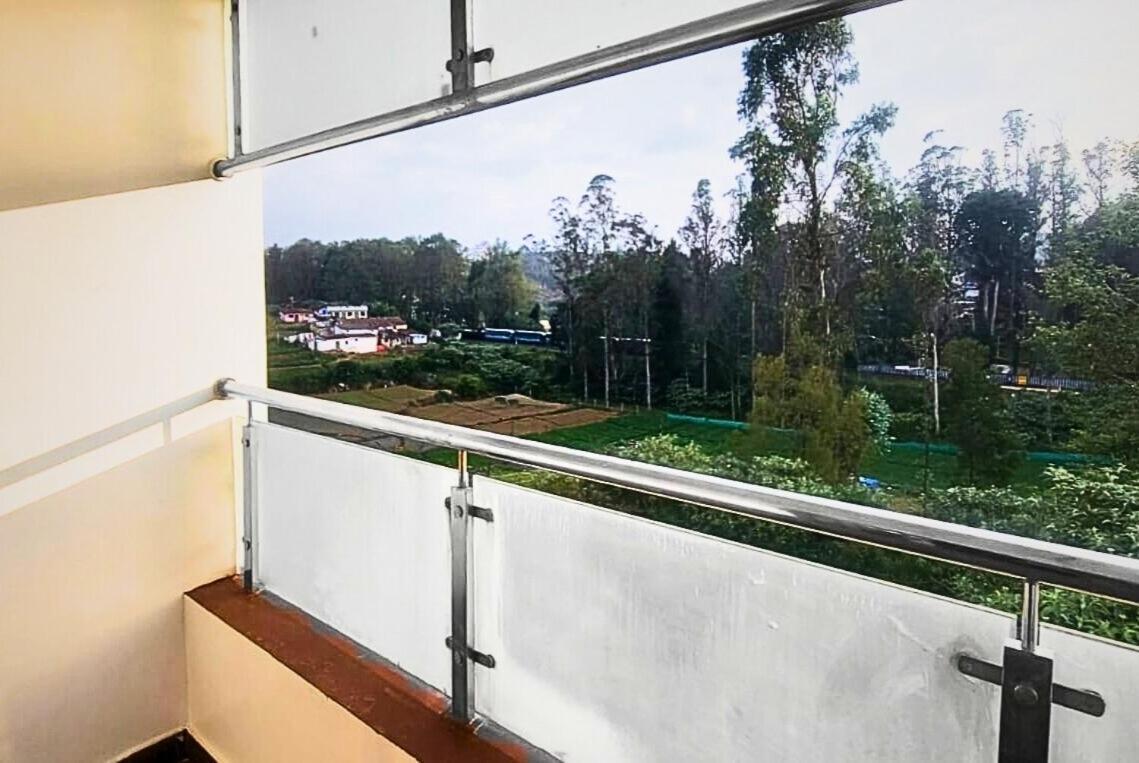 Rail Ridge Luxury Golden Chariot Ooty