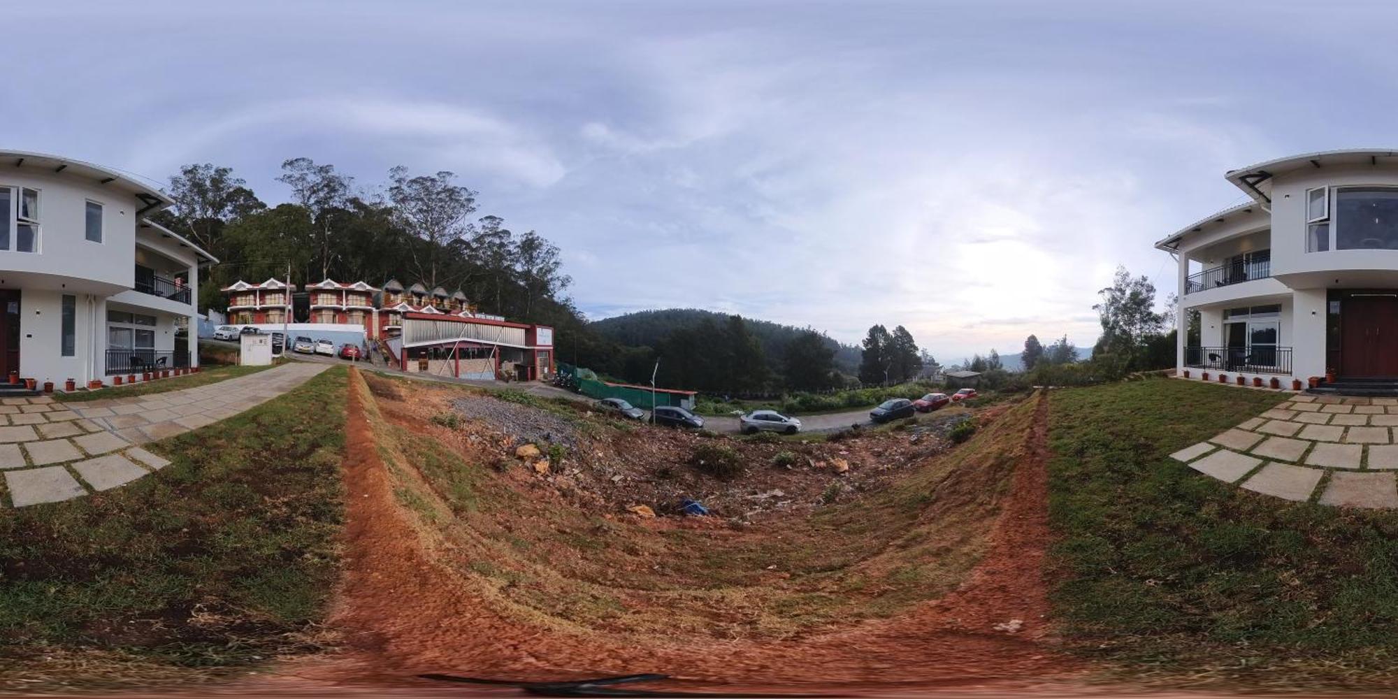 Vista Sunrise View Hotel Ooty