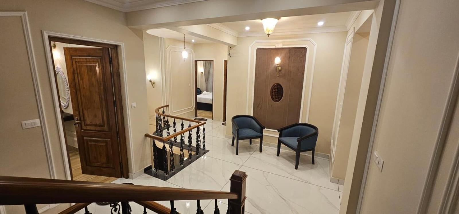 King Palace Homestay