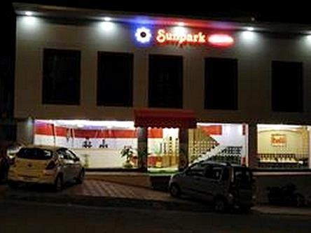 Fabexpress Sun Park Grand Hotel 3*