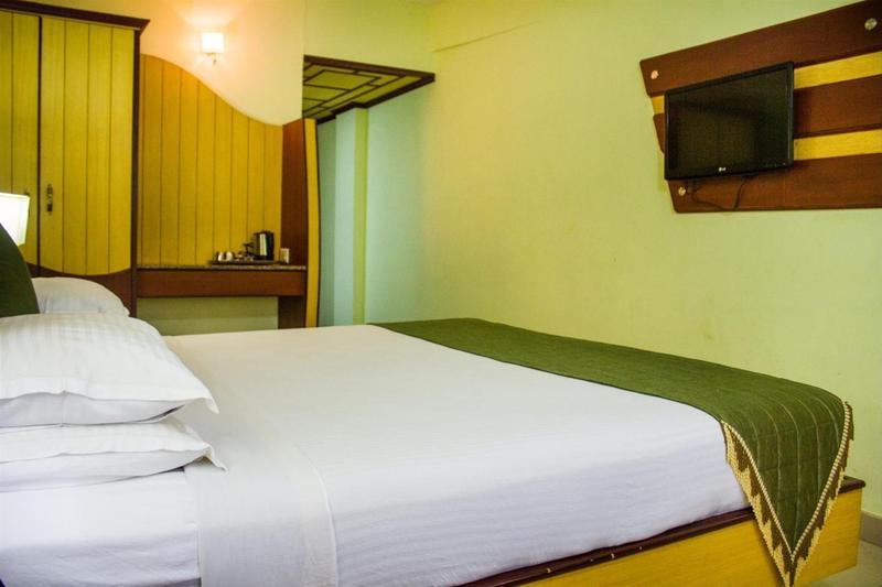 Ponmariresidency Hotel Ooty