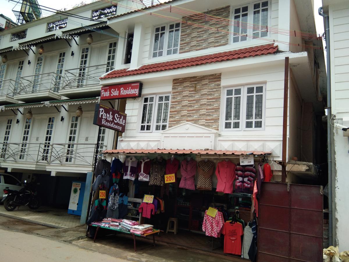 Resort Park Side Residency 2*