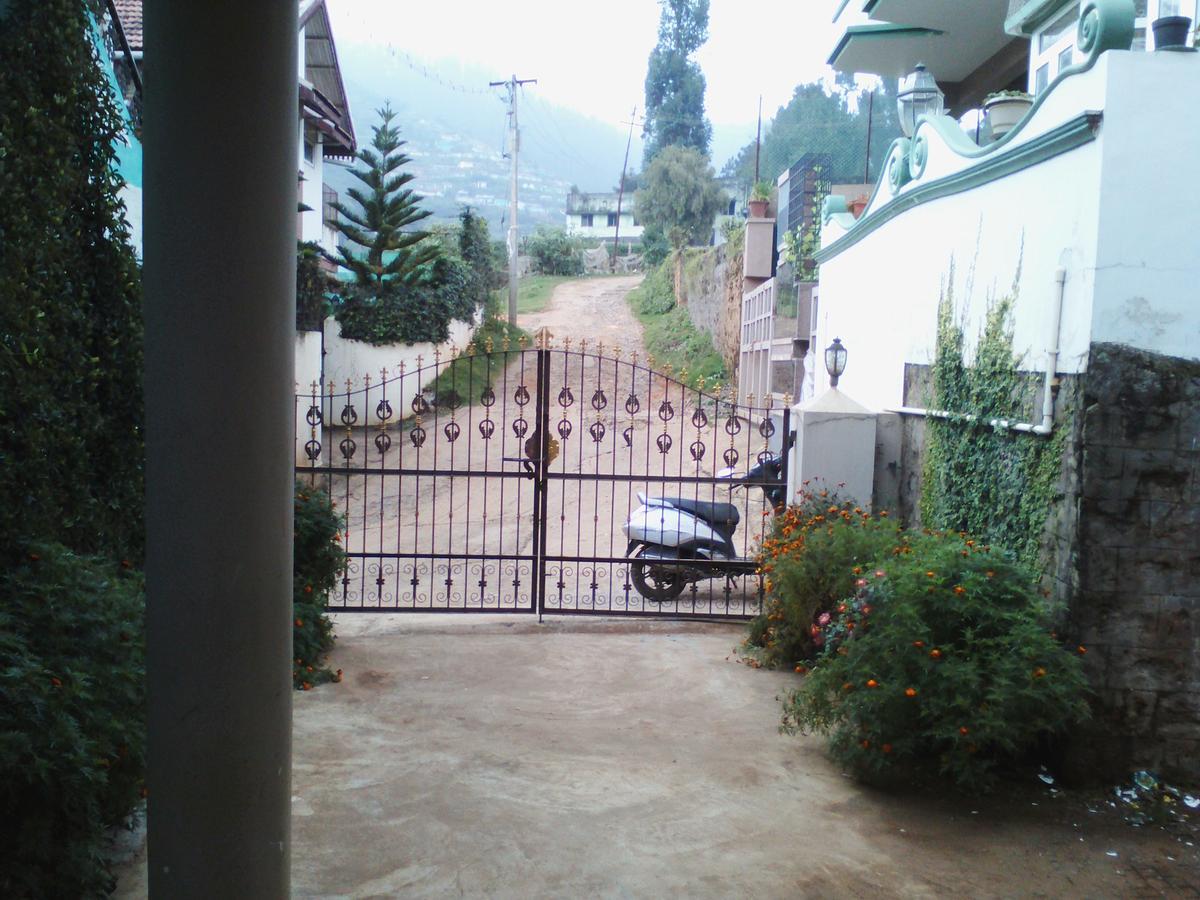 Villa Radiant *