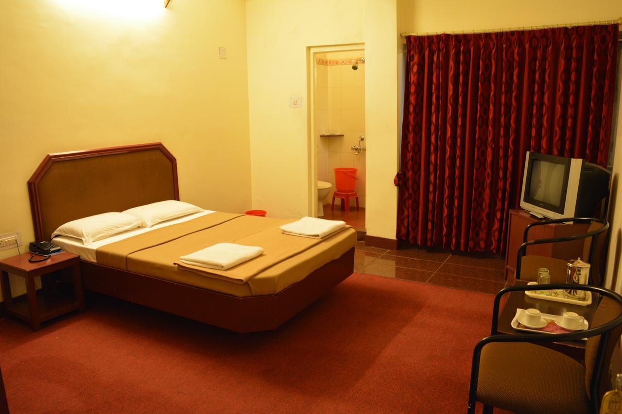 Blue Hills International Hotel 4*