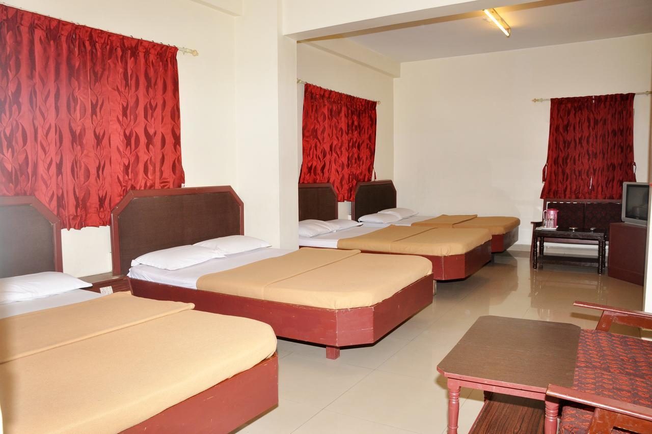 Blue Hills International 4*