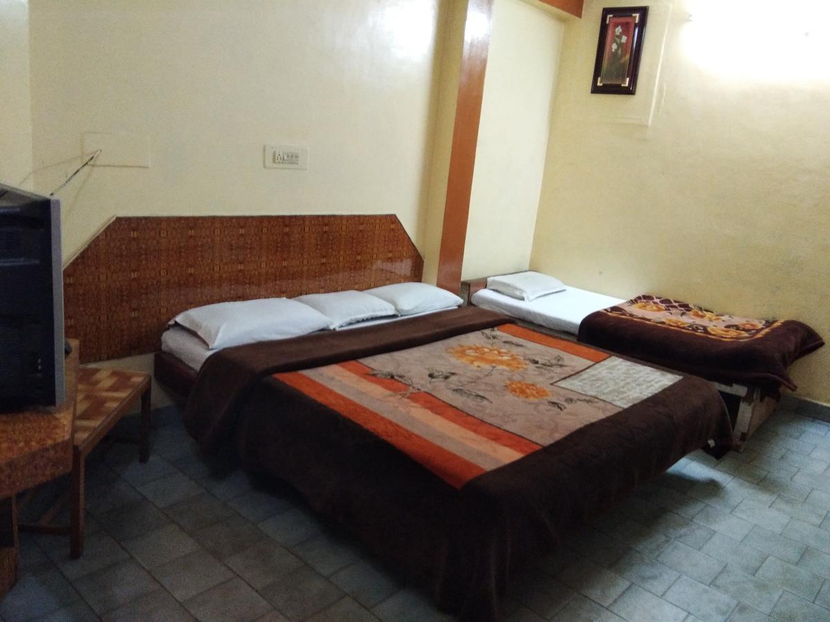 Hill Breeze Hotel *