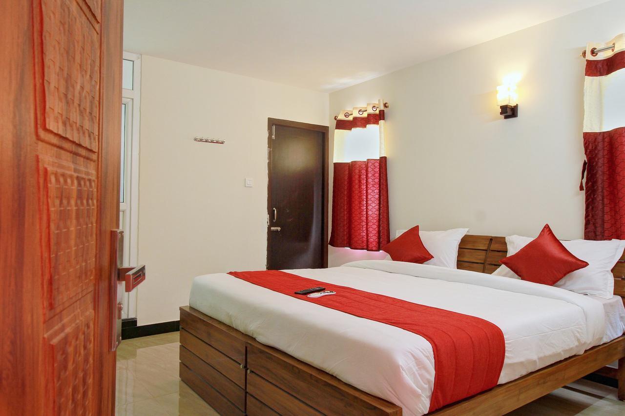 Hotel Oyo 14240 Mohan Residency 3*