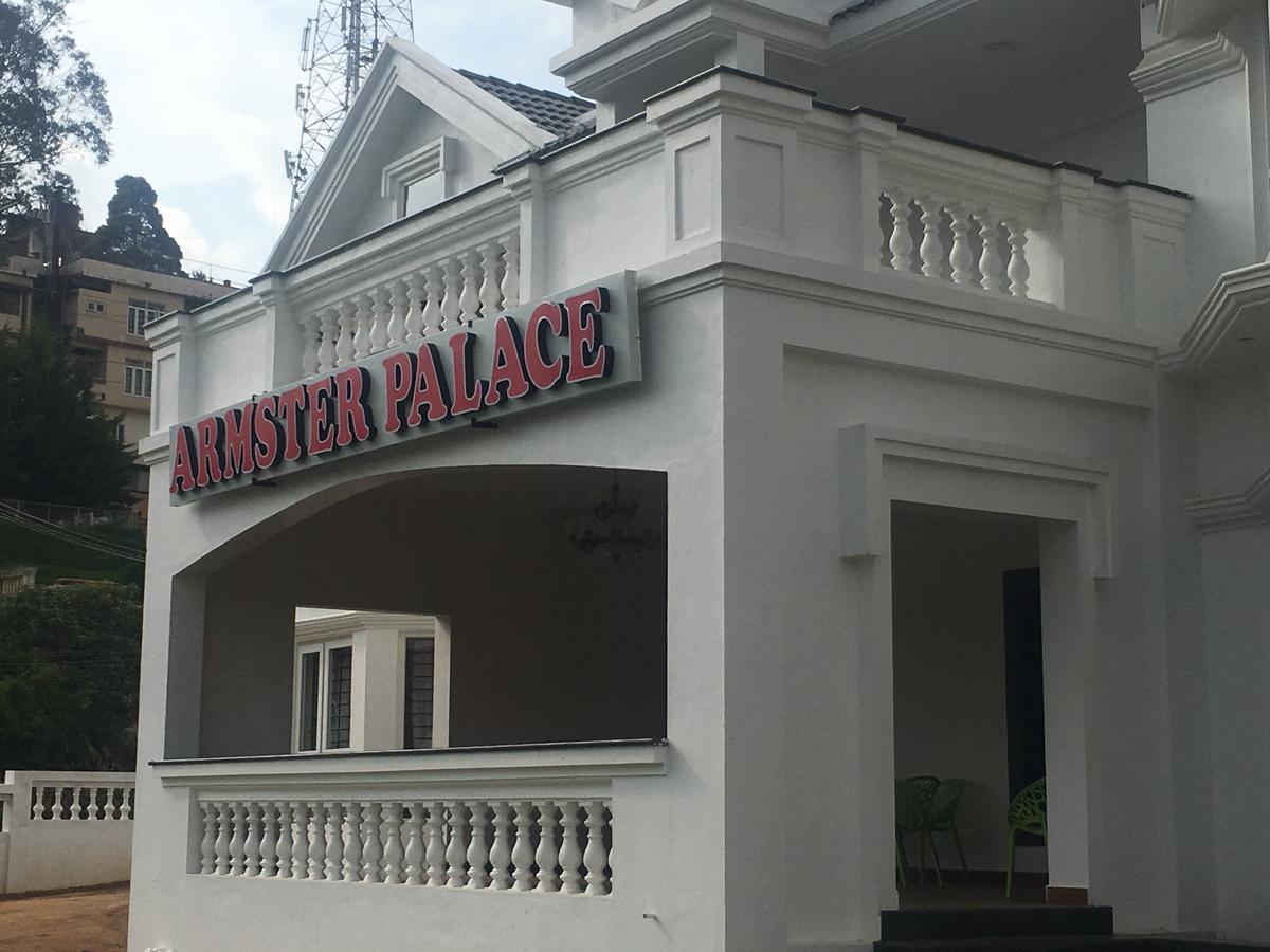Hotel Armster Palace 2*