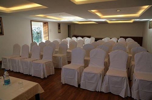 Deccan Plaza - 3*