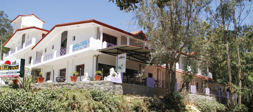 Capital O 14434 Rj Hotel 3*