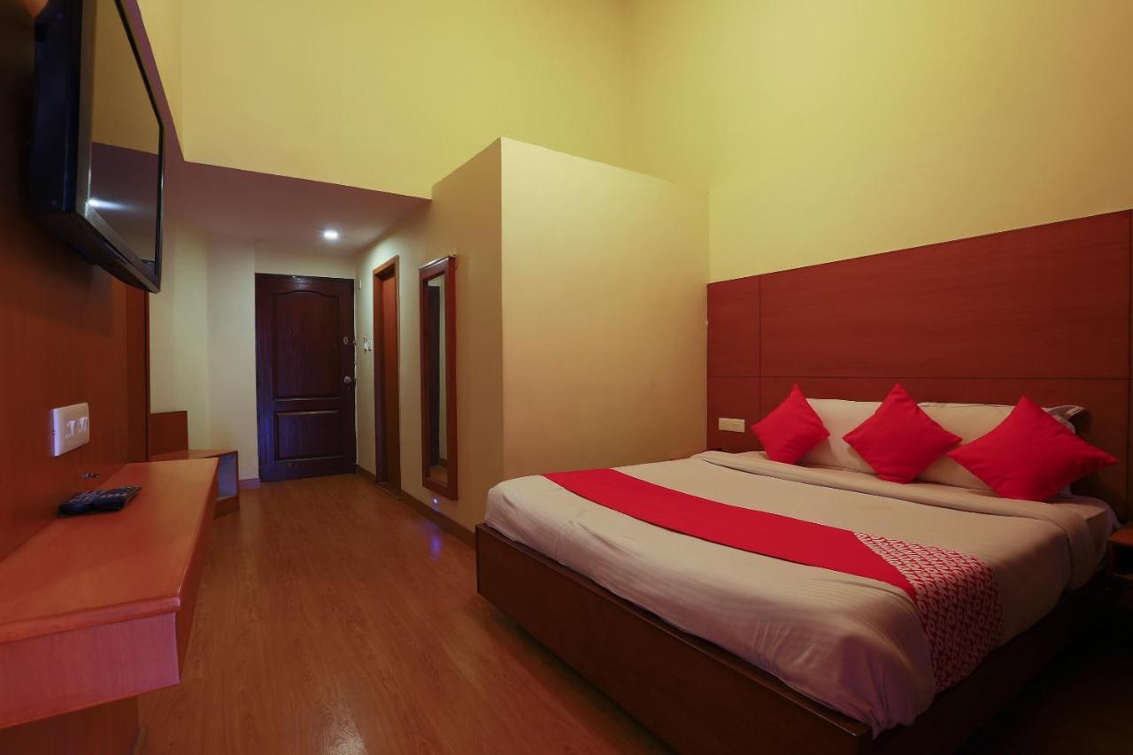 Oyo 24094 Sun Shine Grand 3* Ooty