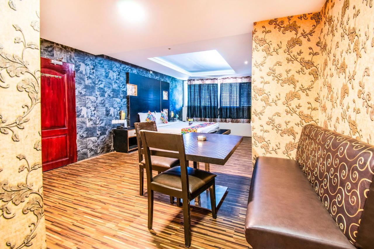 Fabhotel De Santosh Residency Ettines Road Hotel