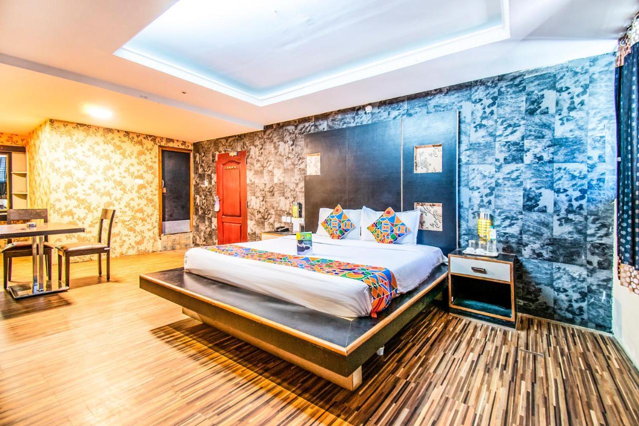 Fabhotel De Santosh Residency Ettines Road 3*