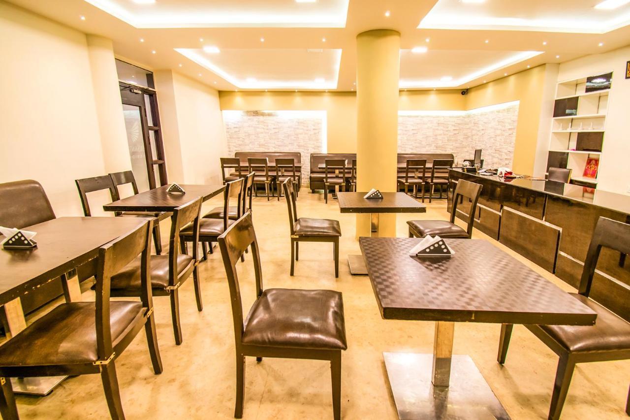 Fabhotel De Santosh Residency Ettines Road Hotel 3*