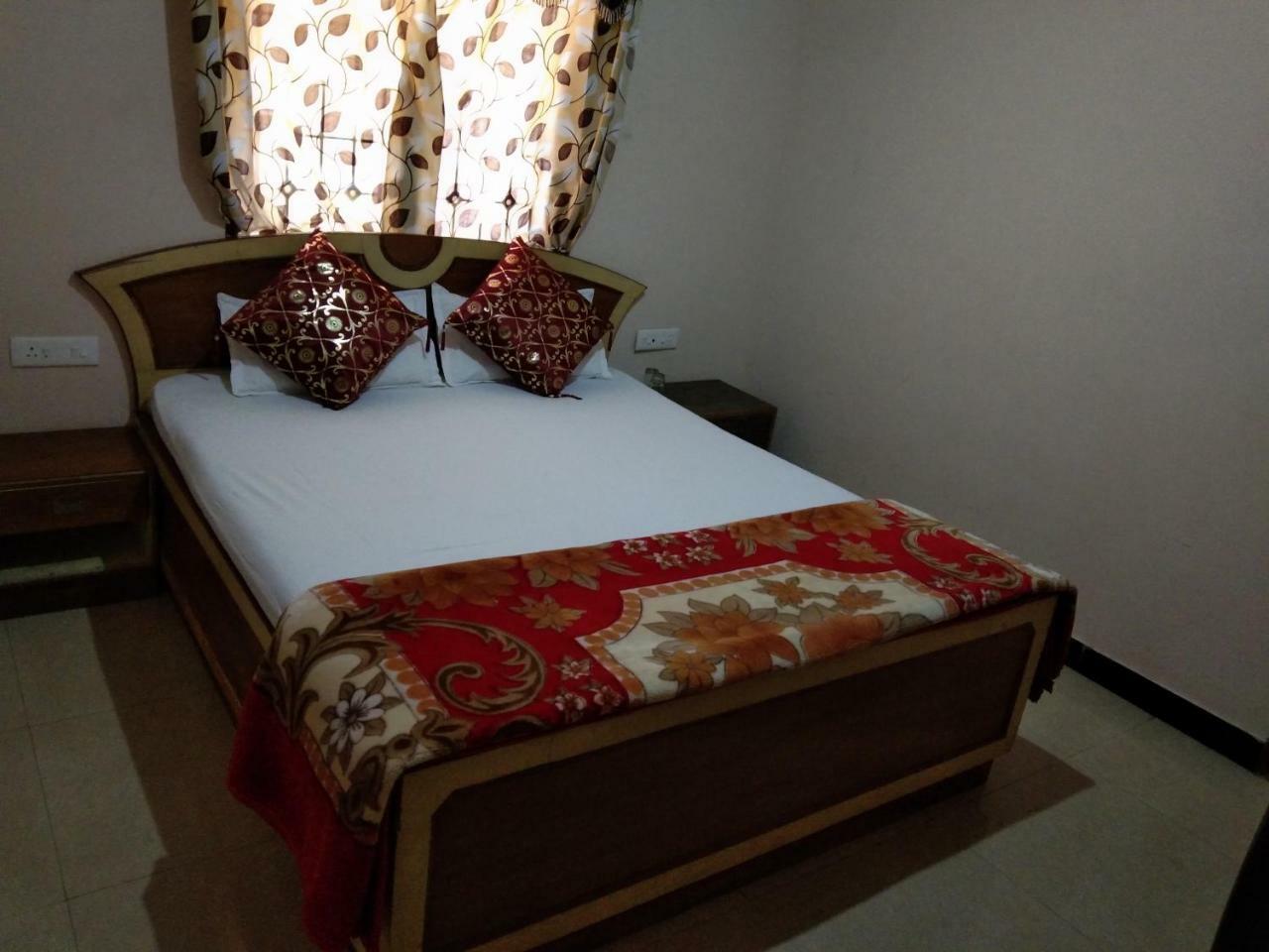 Sri Krishna Residency Hotel *