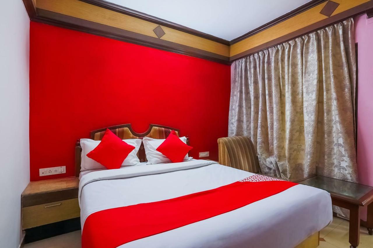 Oyo Flagship 24364 Shiv Shanthi Grand Hotel