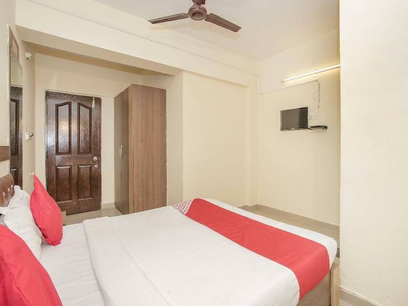 Hotel Oyo Flagship 24364 Shiv Shanthi Grand 3*
