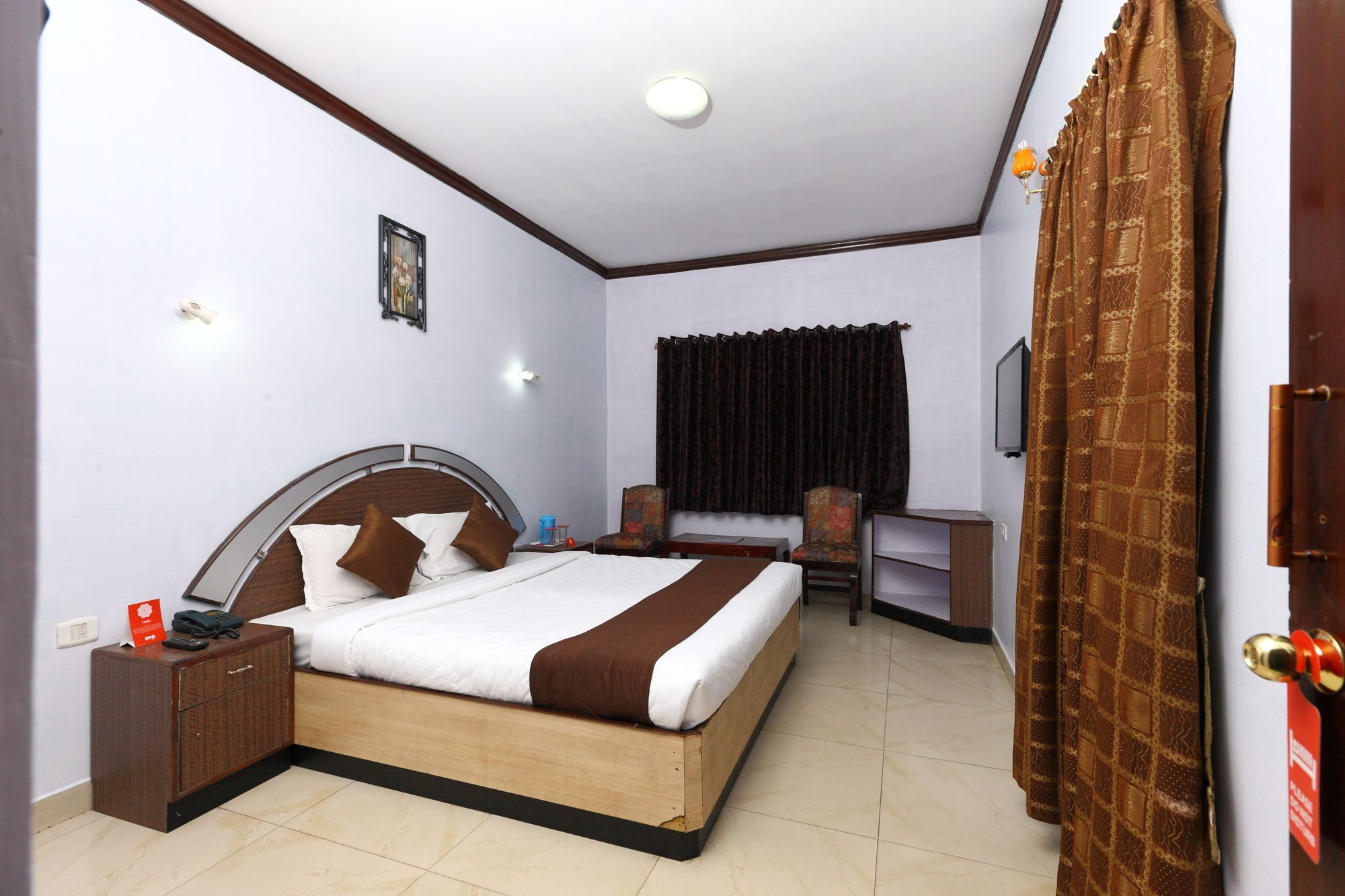 Oyo 074 Conoor Main Road Hotel