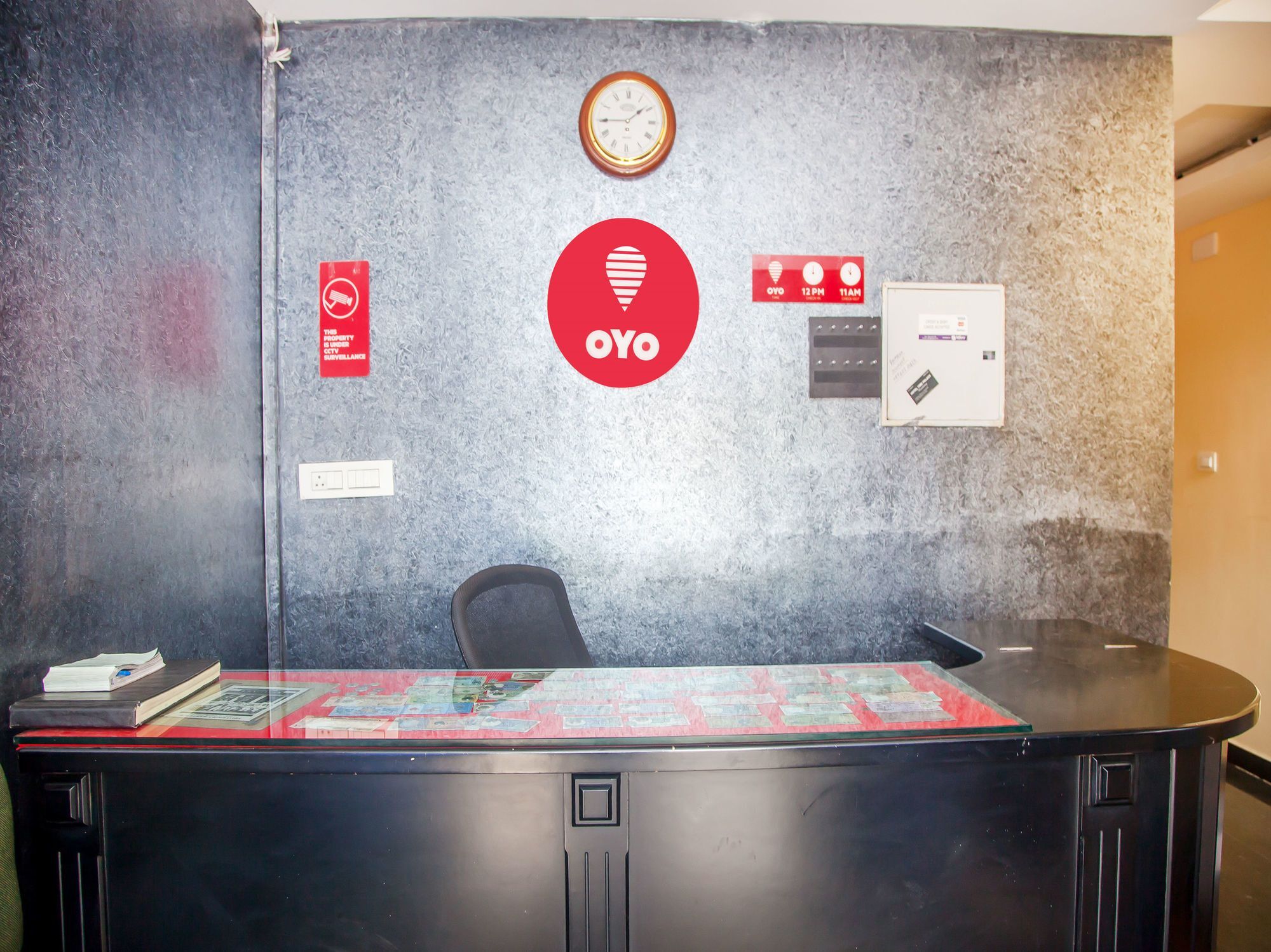 Oyo 10673 Time Palace Residency Hotel