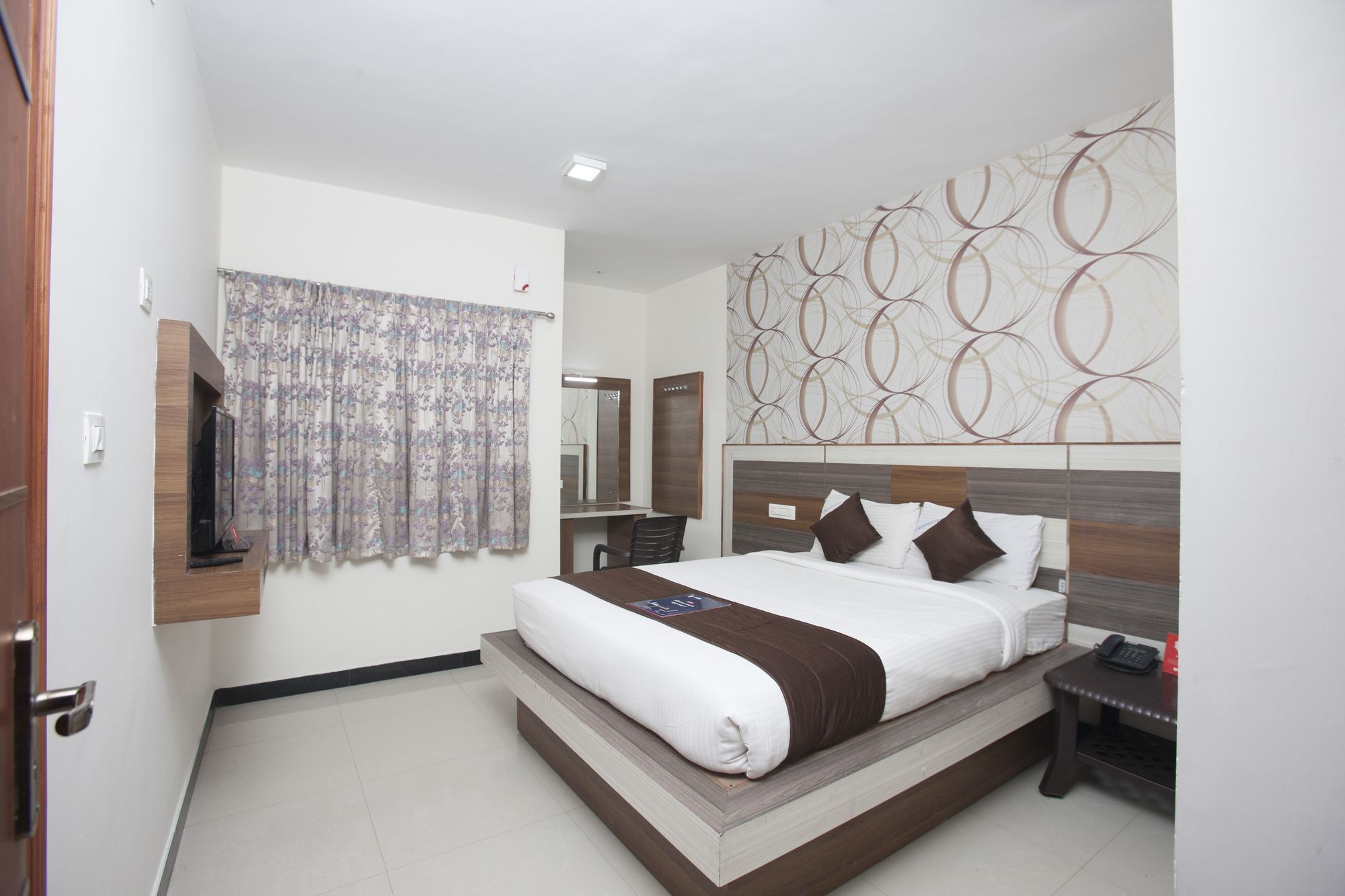 The Majestic Crown 3*