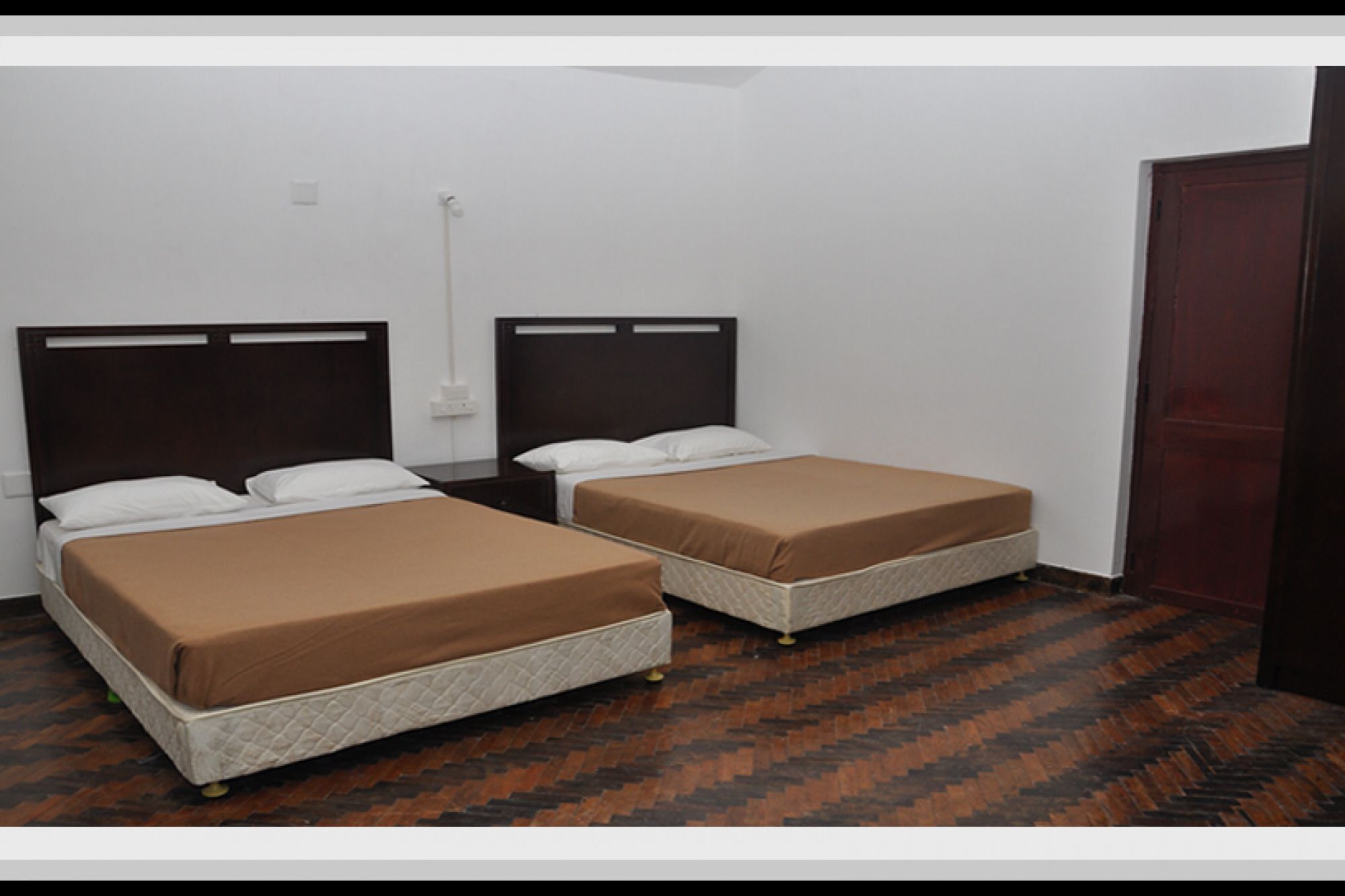 Guesthouser 2 Bhk Bab0 Hotel