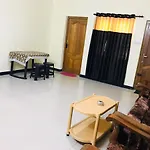 Falcon Cottage -Individual Cottage