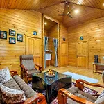 Stayvista At The Woodscapes With Lawn & Views