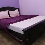 Fem\'S Nest