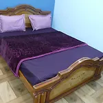 Fem\'S Nest