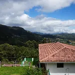Hide Away Cottages Ooty