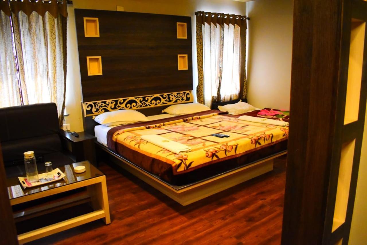 Hotel Sarkarpalace