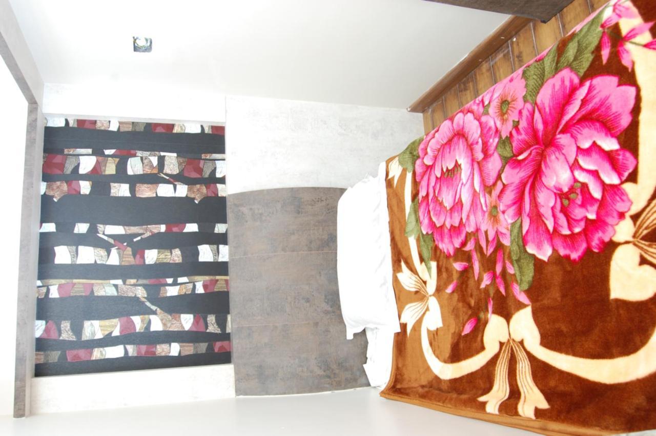 Hotel Sarkarpalace 3*