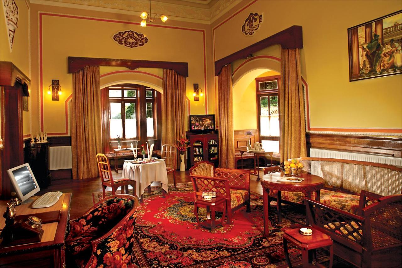 Welcomheritage Fernhills Royal Palace