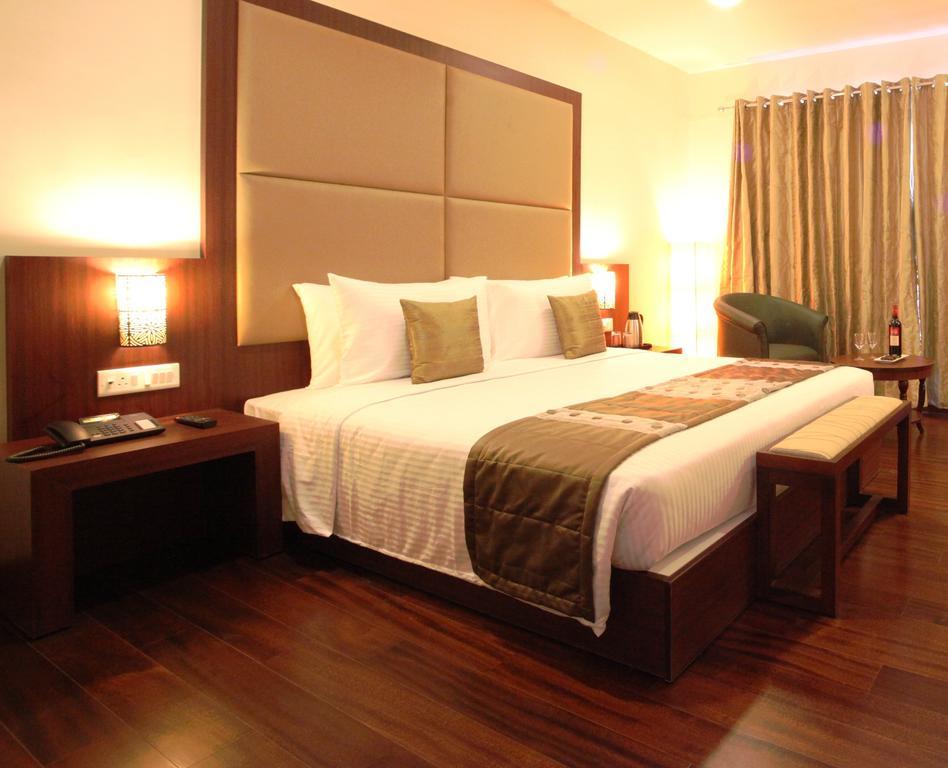 Sterling Fern Hill 5*