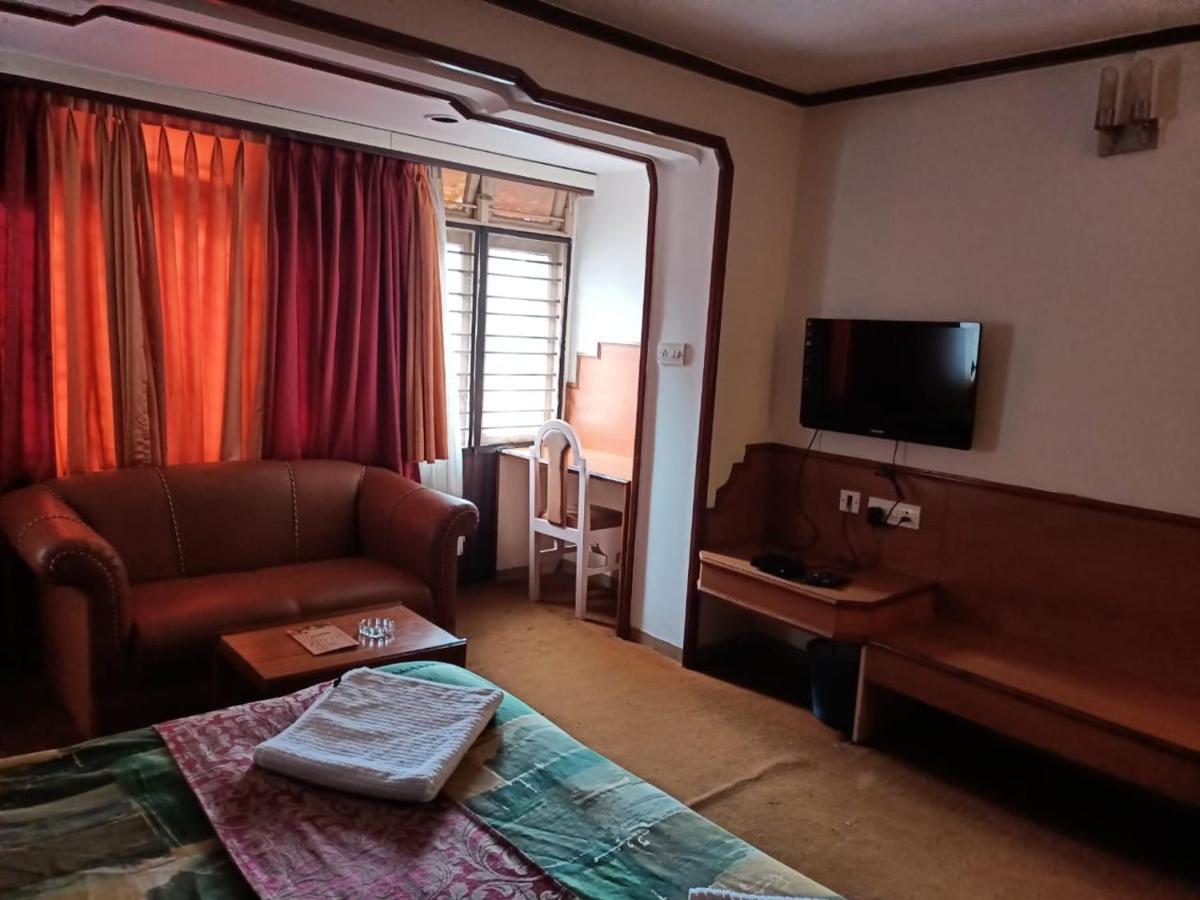 Hotel Nahar Residency Ooty