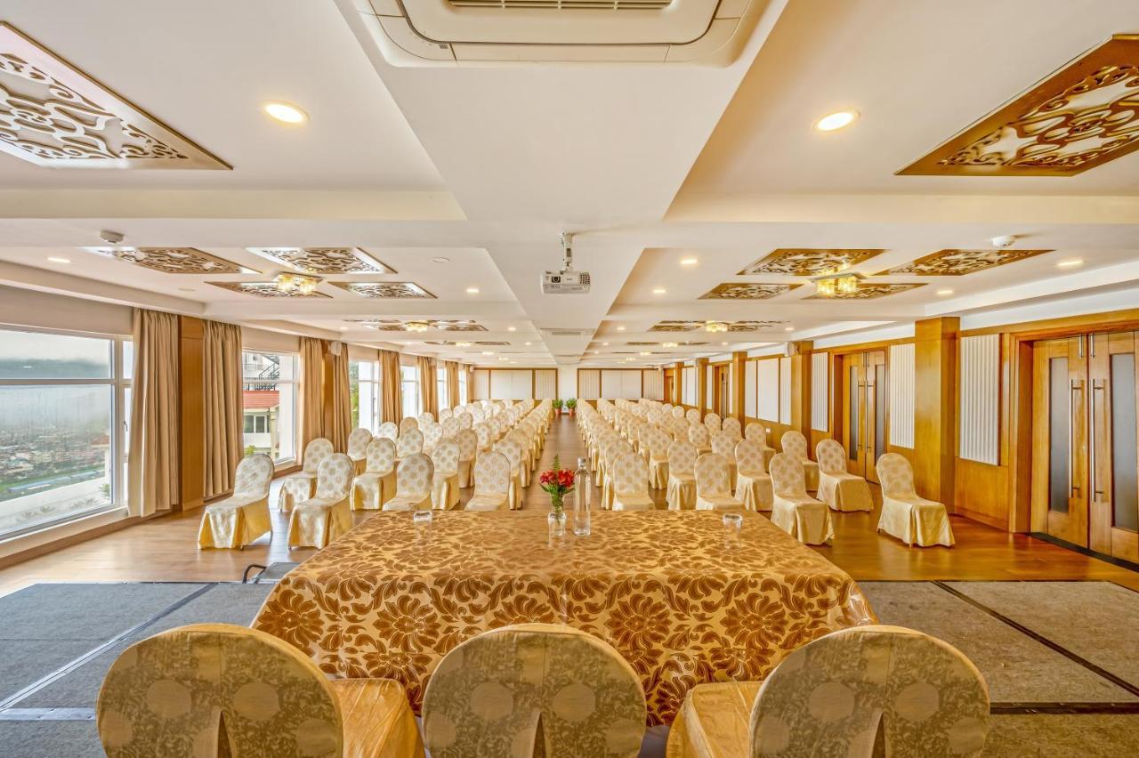 Sterling Elk Hill Resort 4*
