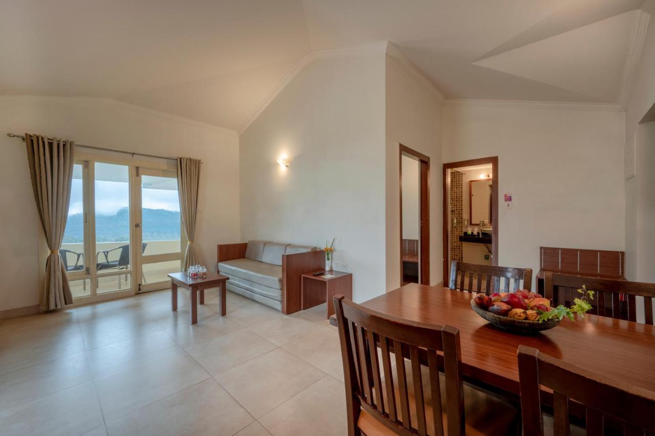 Resort Sterling Fern Hill 5*