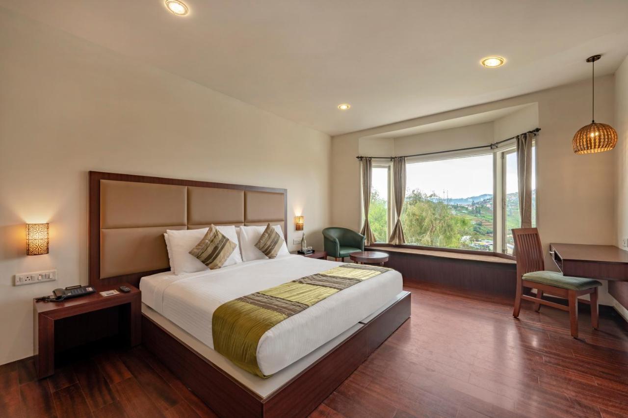 Resort Sterling Fern Hill 5*