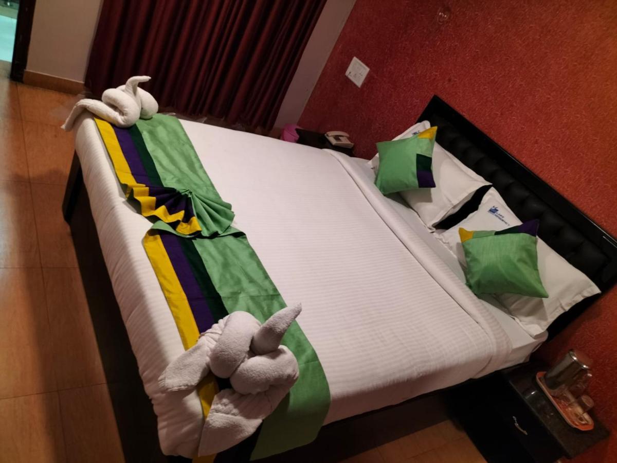 One Lake Residency Hotel