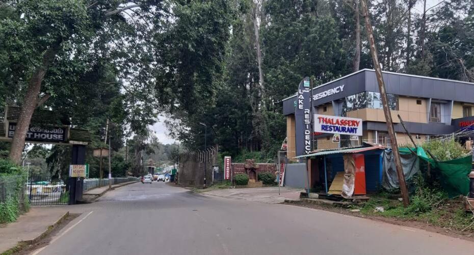 Hotel One Lake Residency Ooty