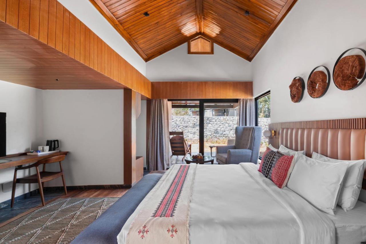 Hotel Ayatana