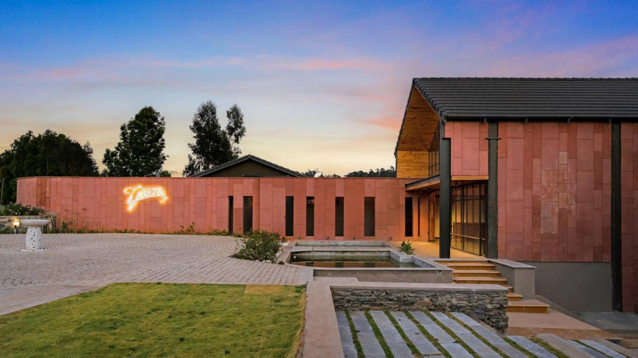 Hotel Ayatana Ooty