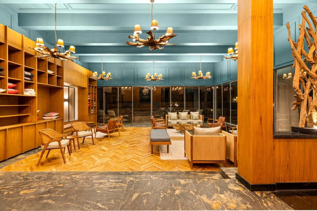 Hotel Ayatana